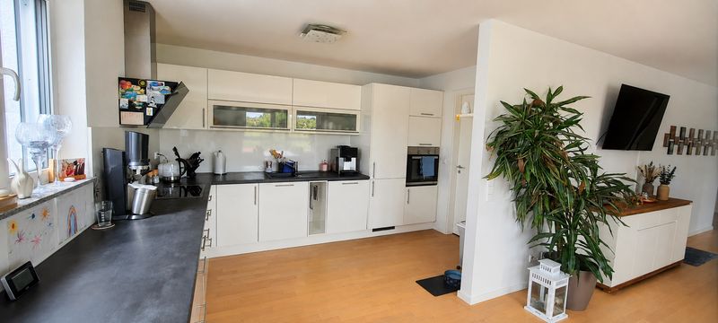 Moderne 4 - Zimmer - Wohnung mit Balkon